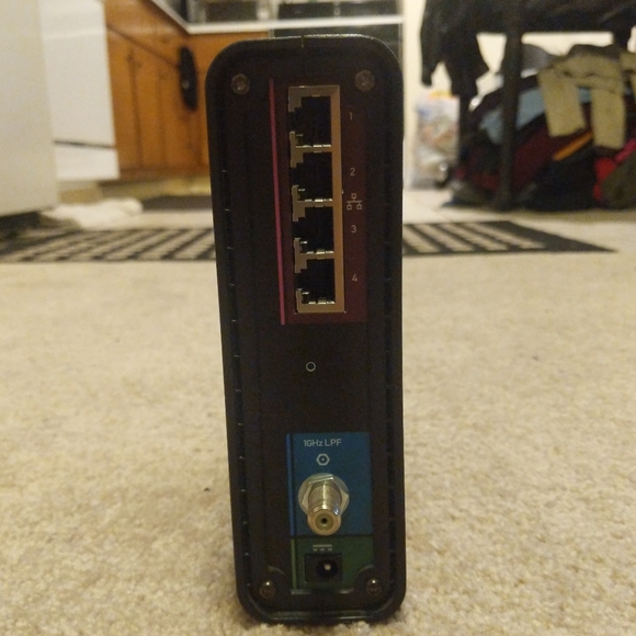 Motorola SBG6580 SURFboard Black 4LAN Ports DOCSIS3.0 Wi-Fi Cable Modem & Router - Picture 5 of 7